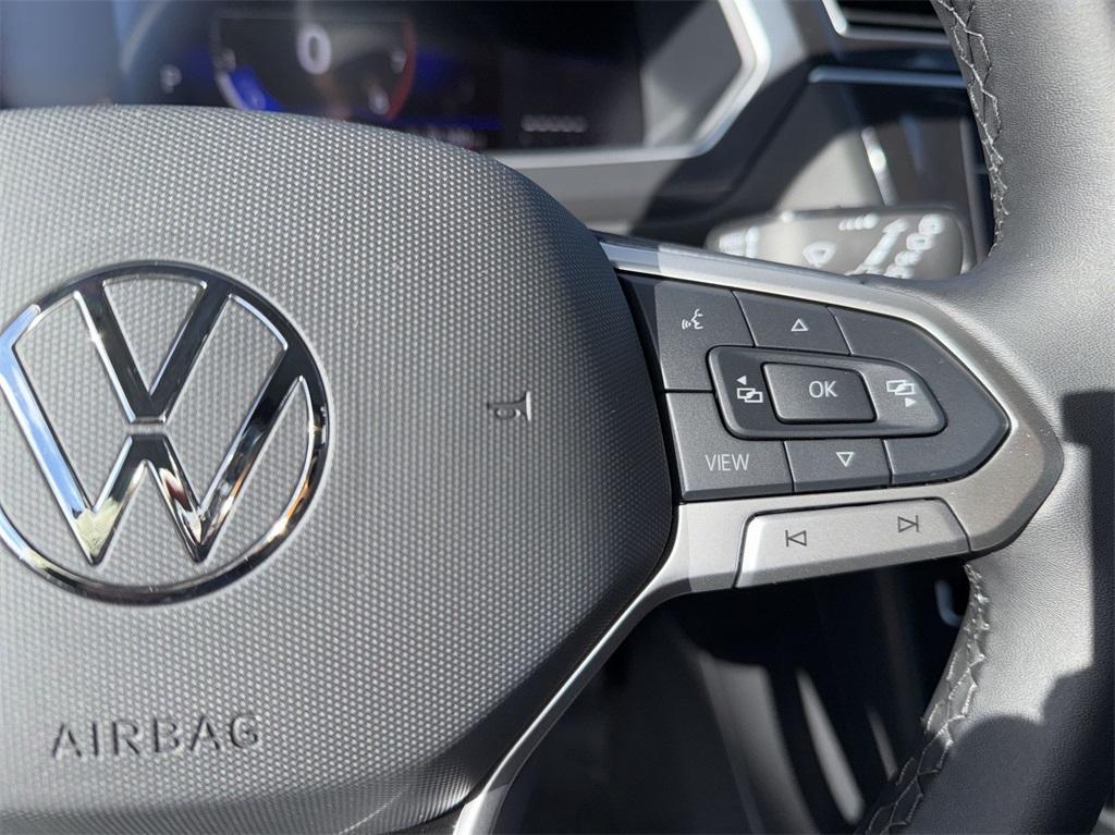 new 2024 Volkswagen Tiguan car, priced at $35,930
