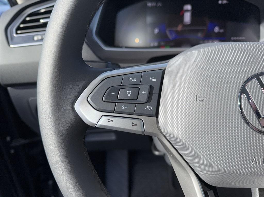 new 2024 Volkswagen Tiguan car, priced at $35,930