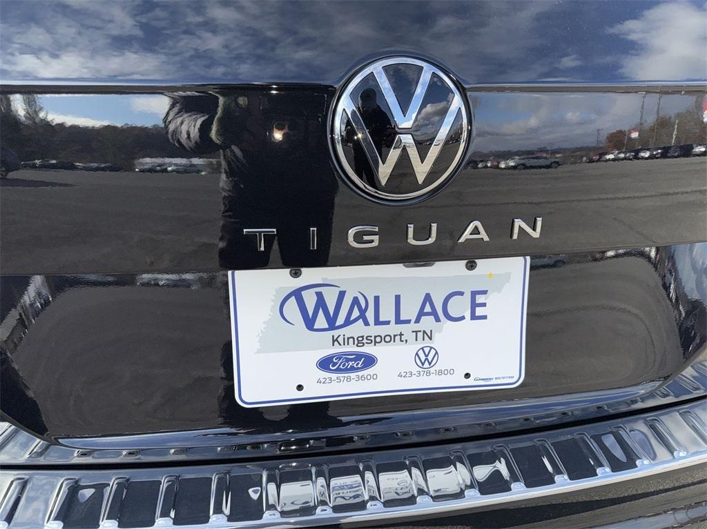 new 2024 Volkswagen Tiguan car, priced at $35,930