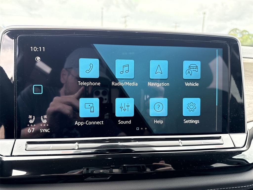 new 2025 Volkswagen Atlas car, priced at $40,100