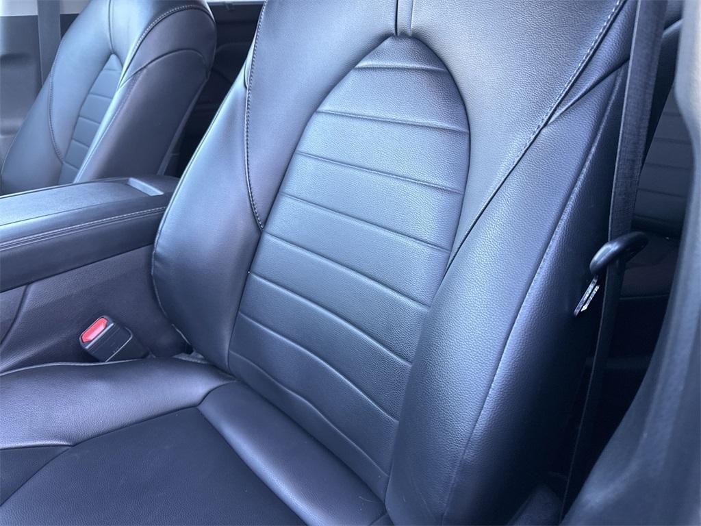 used 2022 Toyota Highlander car, priced at $36,950