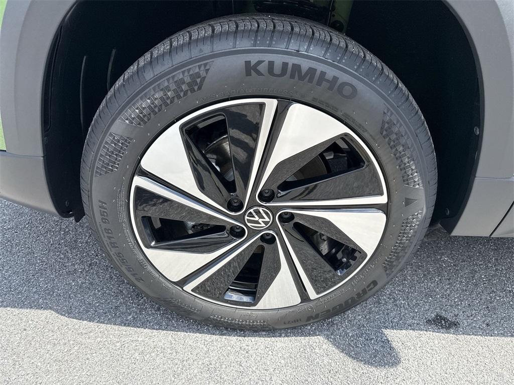 new 2025 Volkswagen Taos car, priced at $33,671