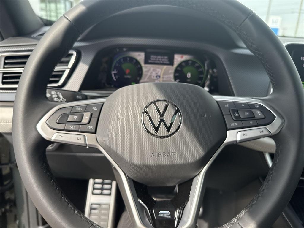 new 2025 Volkswagen Atlas Cross Sport car, priced at $54,255