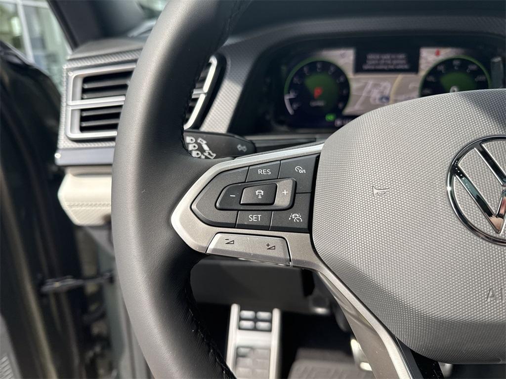 new 2025 Volkswagen Atlas Cross Sport car, priced at $54,255