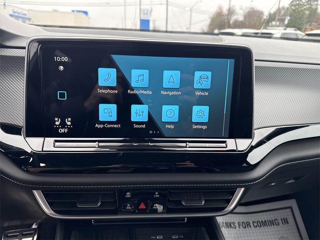 new 2026 Volkswagen Atlas Cross Sport car, priced at $56,452