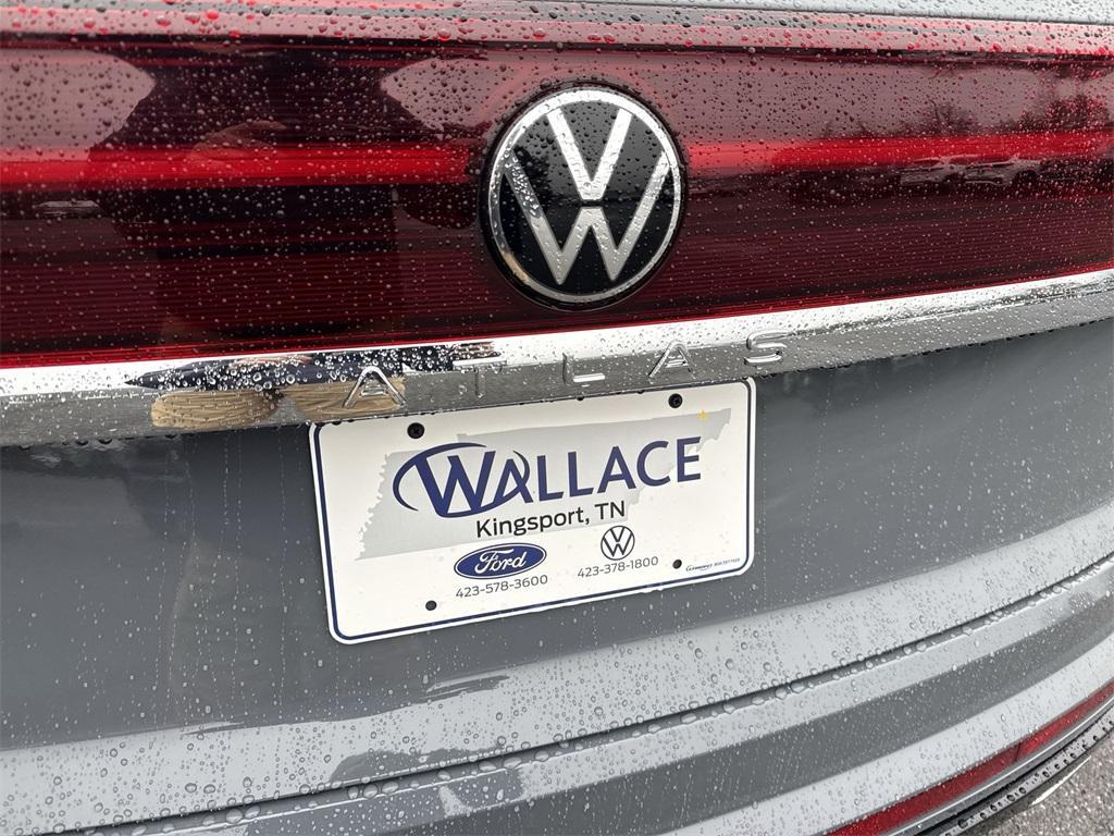 new 2026 Volkswagen Atlas Cross Sport car, priced at $56,452