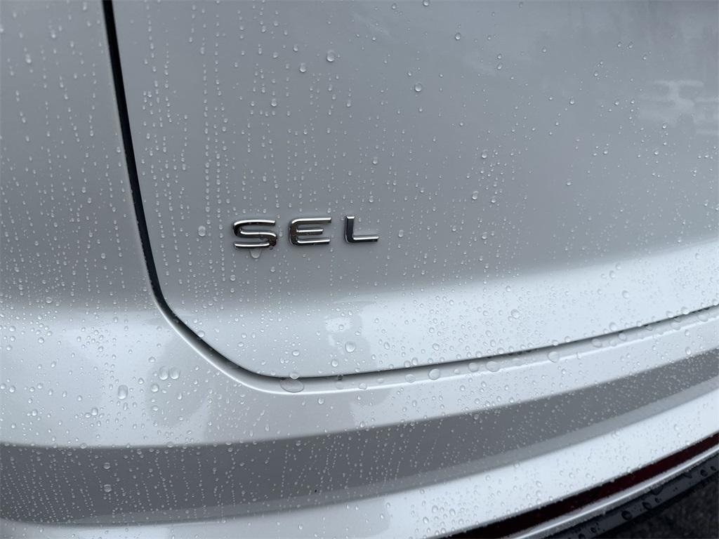 new 2026 Volkswagen Atlas Cross Sport car, priced at $56,561