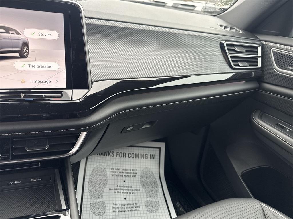 new 2026 Volkswagen Atlas Cross Sport car, priced at $56,561