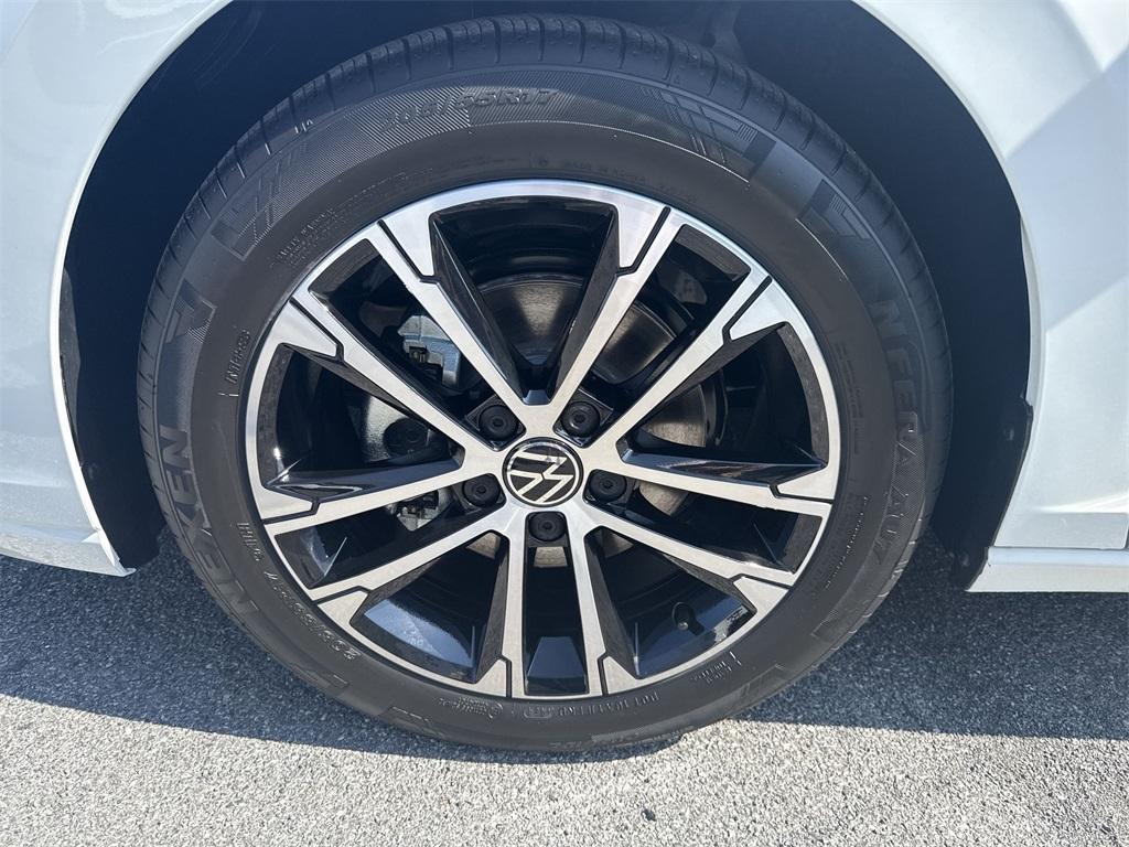 new 2025 Volkswagen Jetta car, priced at $25,903