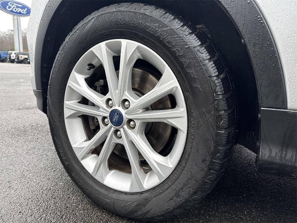 used 2019 Ford Escape car, priced at $13,900