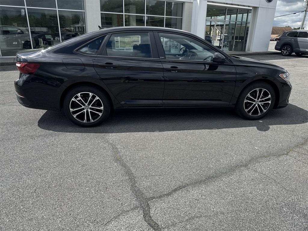 new 2024 Volkswagen Jetta car, priced at $25,211