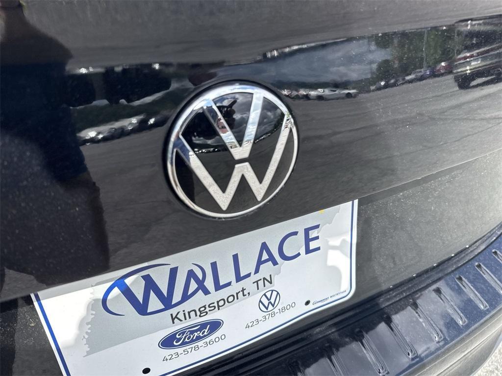 new 2024 Volkswagen Jetta car, priced at $25,211