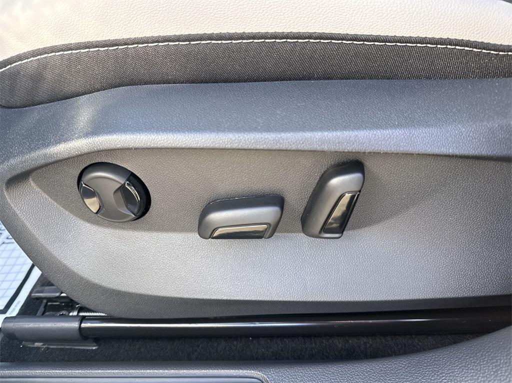 new 2025 Volkswagen Taos car, priced at $33,093