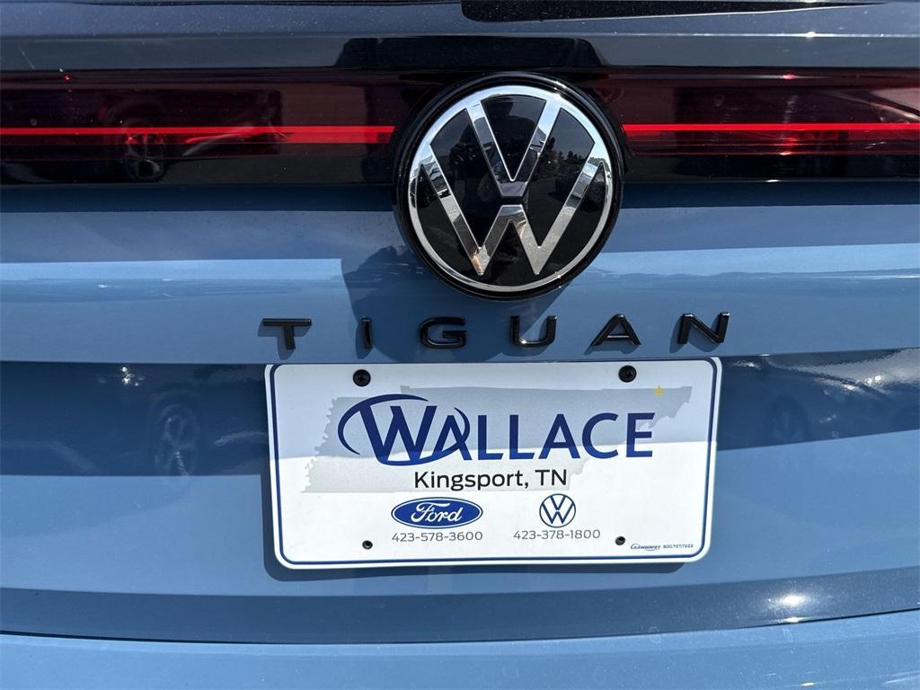 new 2025 Volkswagen Tiguan car, priced at $39,645