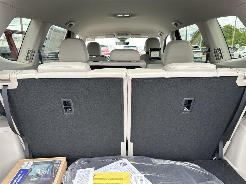 new 2024 Volkswagen Atlas car, priced at $47,340