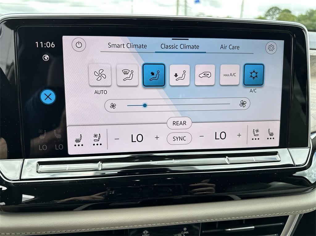 new 2024 Volkswagen Atlas car, priced at $47,340