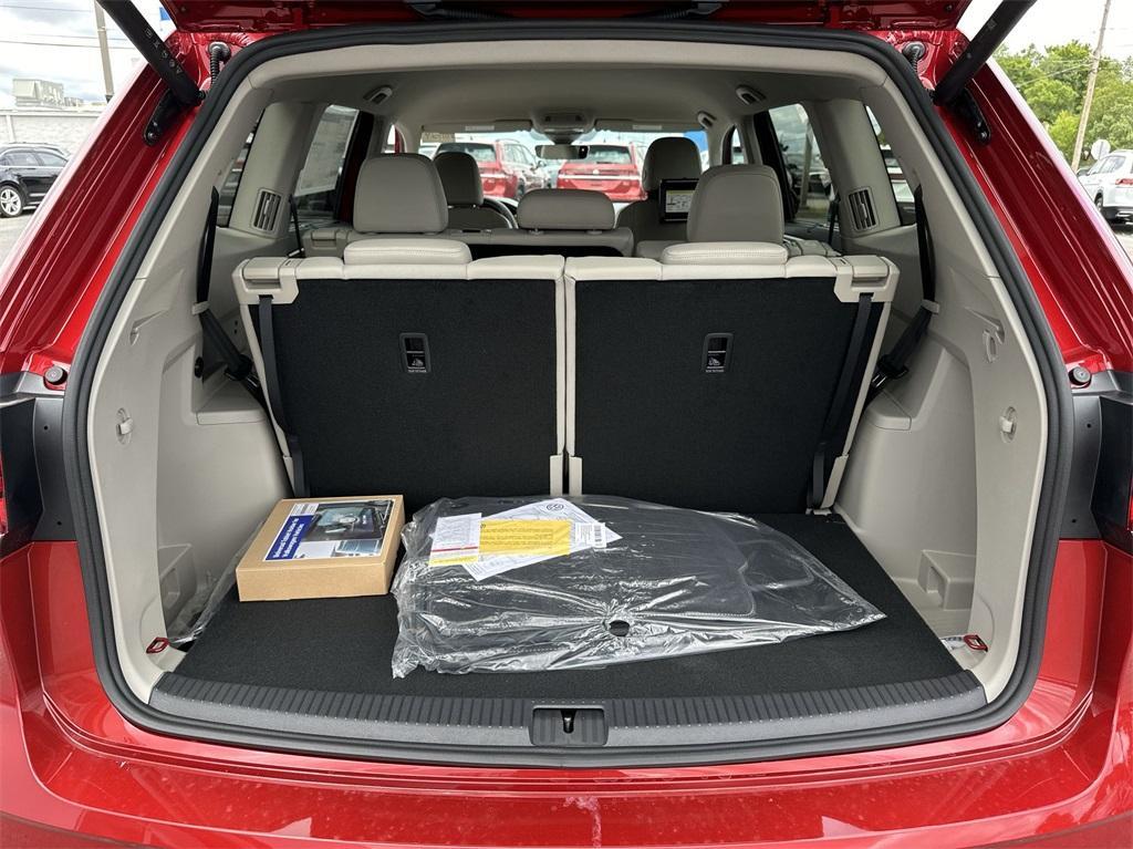 new 2024 Volkswagen Atlas car, priced at $47,340