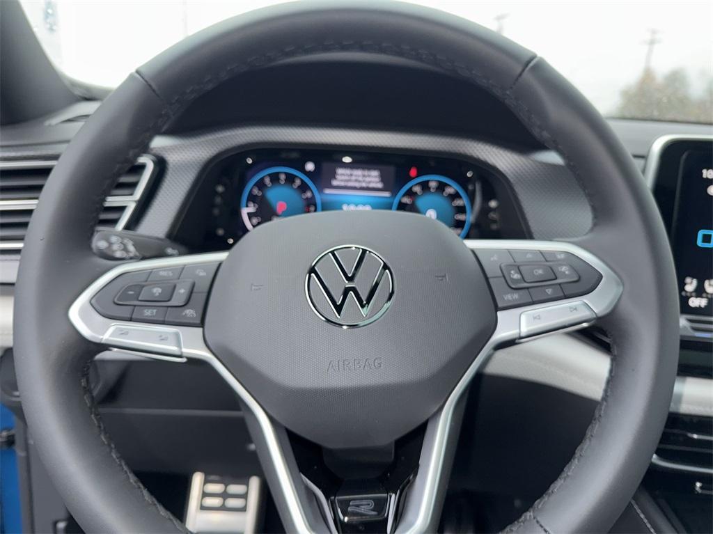 new 2025 Volkswagen Atlas Cross Sport car, priced at $54,430
