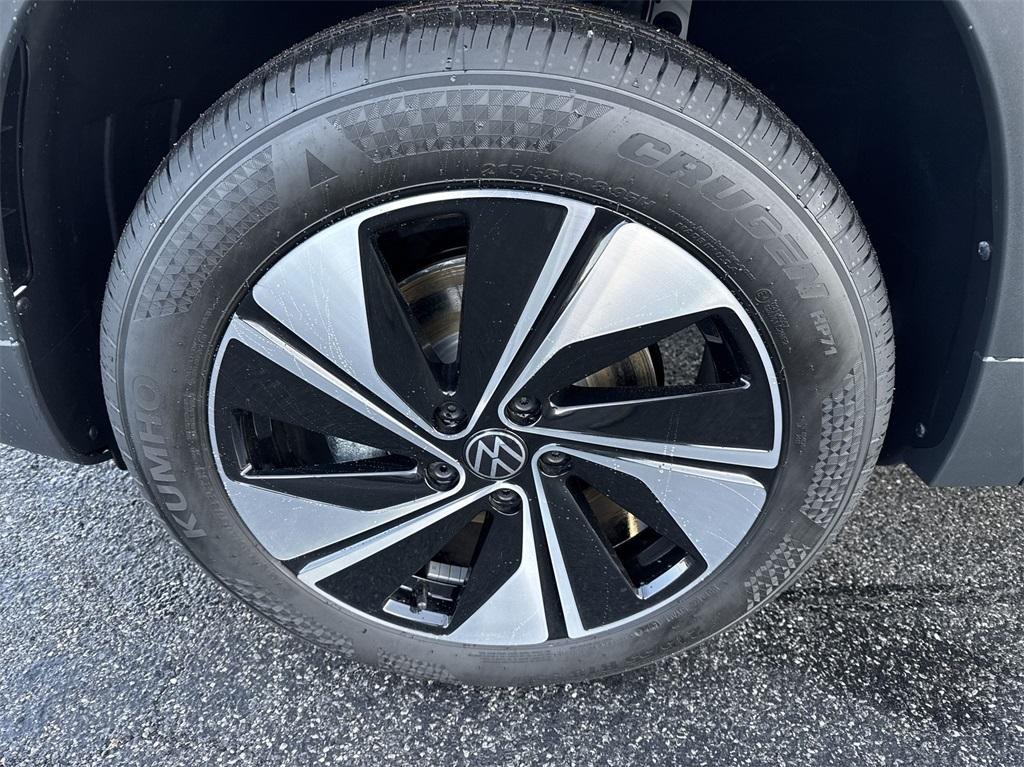 new 2025 Volkswagen Taos car, priced at $33,030