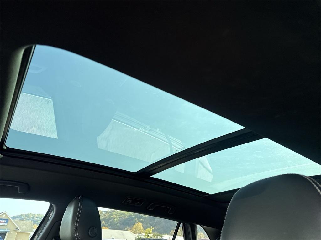 used 2021 Volkswagen Atlas Cross Sport car, priced at $27,500