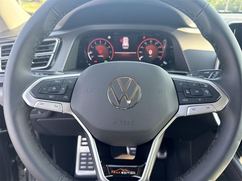 new 2025 Volkswagen Atlas car, priced at $48,947