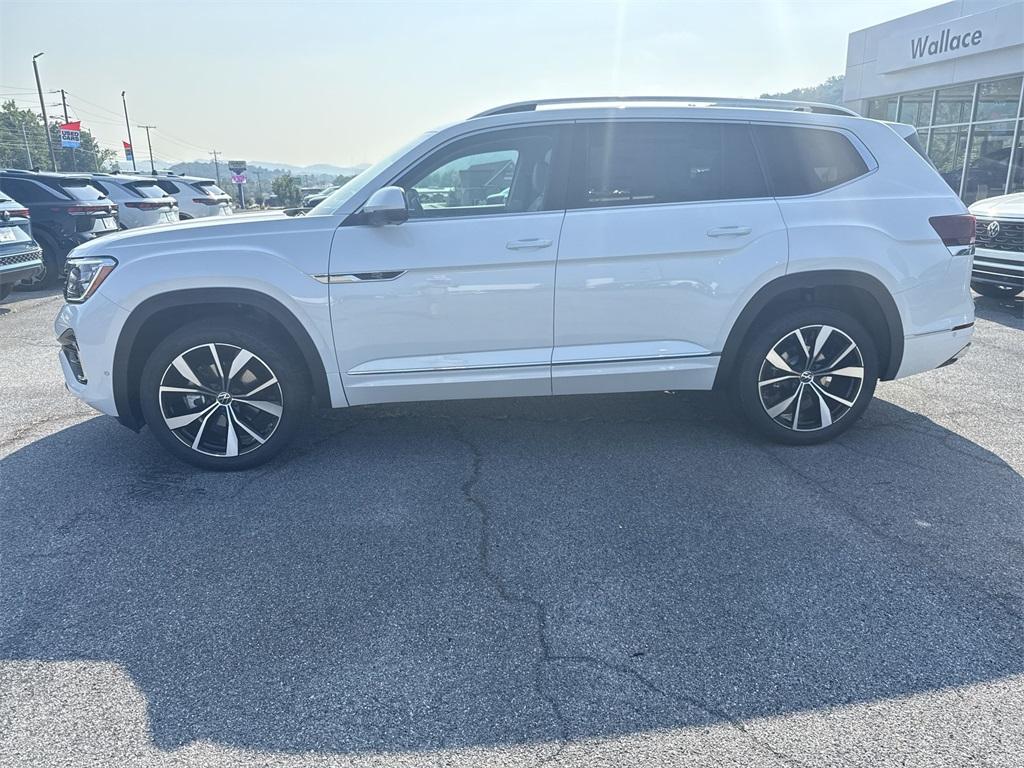new 2025 Volkswagen Atlas car, priced at $56,125