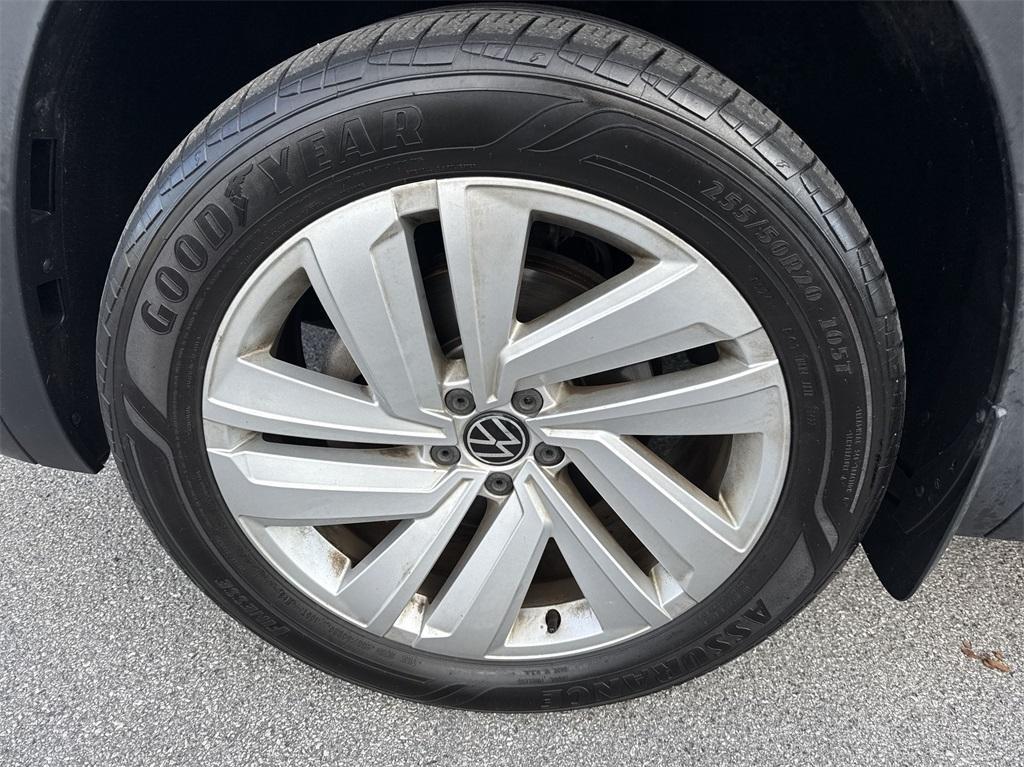 used 2021 Volkswagen Atlas car, priced at $25,590