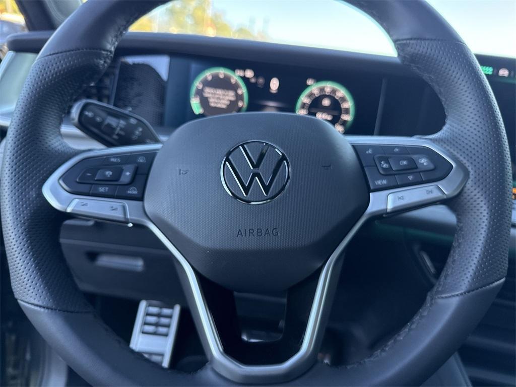 new 2025 Volkswagen Tiguan car, priced at $40,336