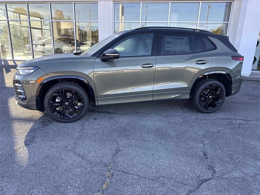 new 2025 Volkswagen Tiguan car, priced at $40,336