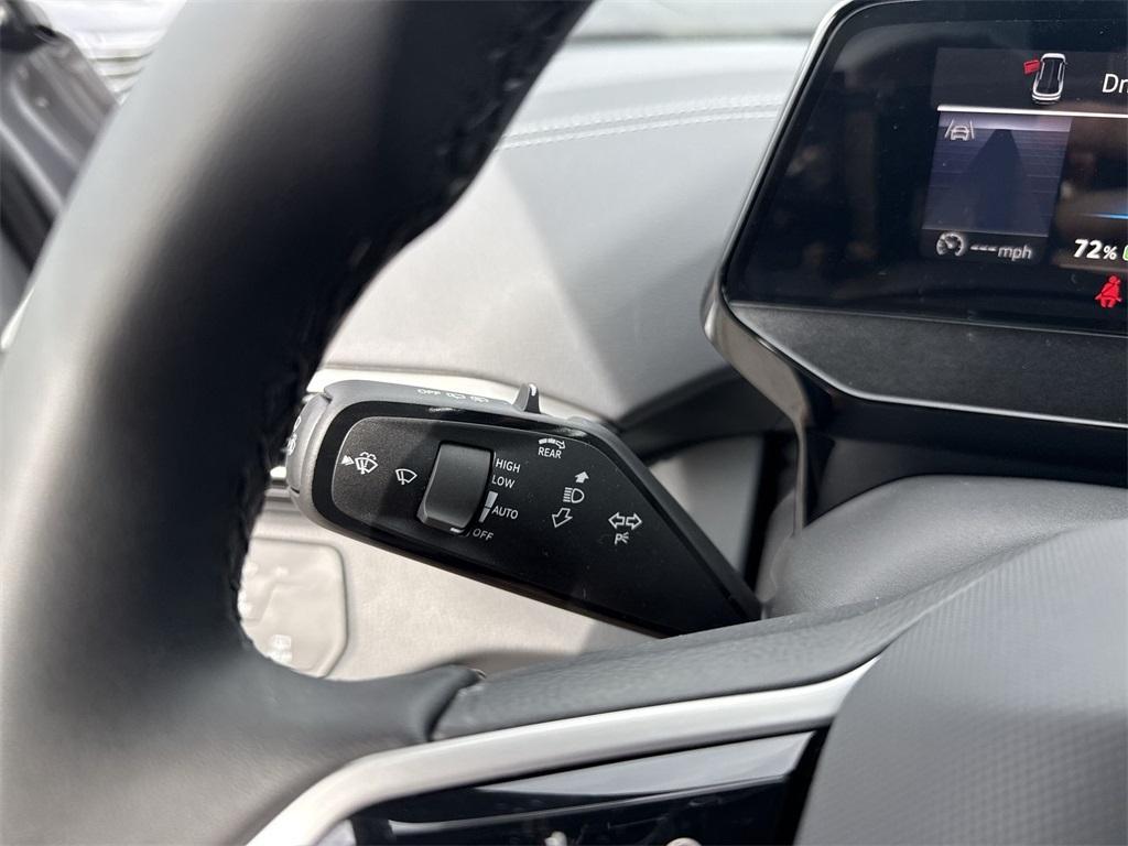 new 2025 Volkswagen ID.4 car, priced at $51,161