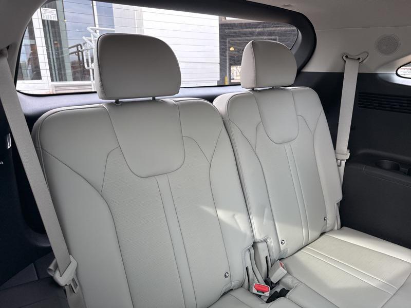 new 2026 Kia Sorento car, priced at $40,500