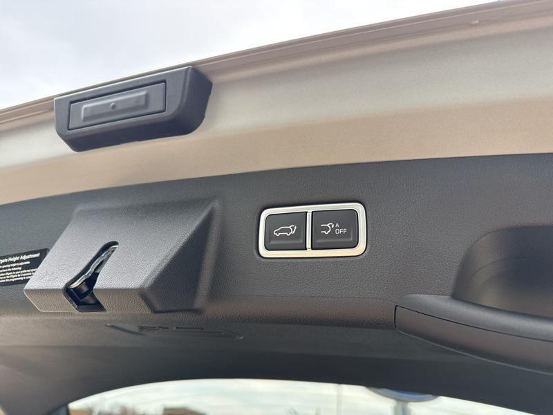 new 2026 Kia Sorento car, priced at $40,500