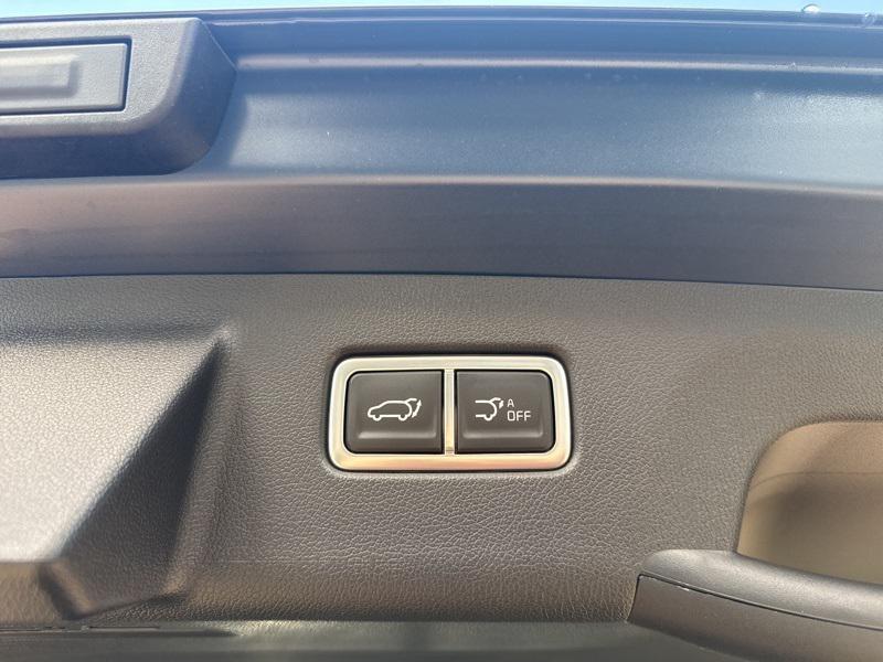 new 2025 Kia Sorento car, priced at $39,773