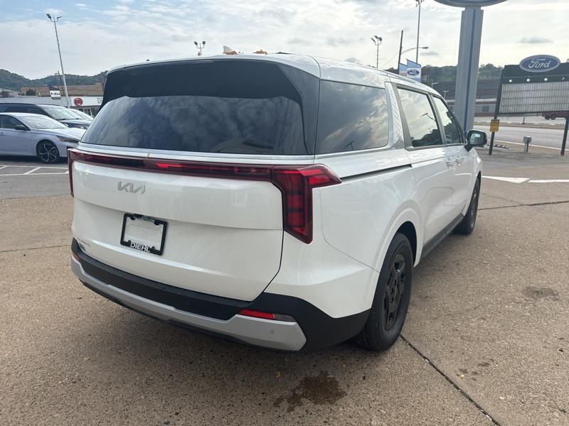 new 2026 Kia Carnival car, priced at $36,226