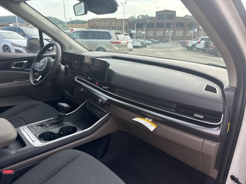 new 2026 Kia Carnival car, priced at $36,226