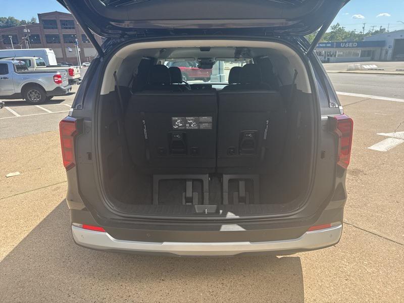 new 2026 Kia Carnival Hybrid car, priced at $42,690