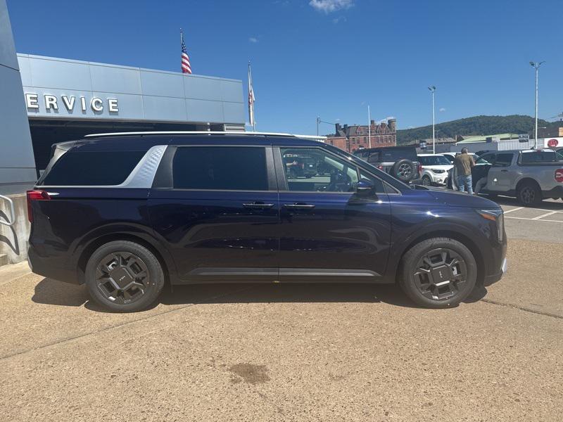 new 2026 Kia Carnival Hybrid car, priced at $42,690