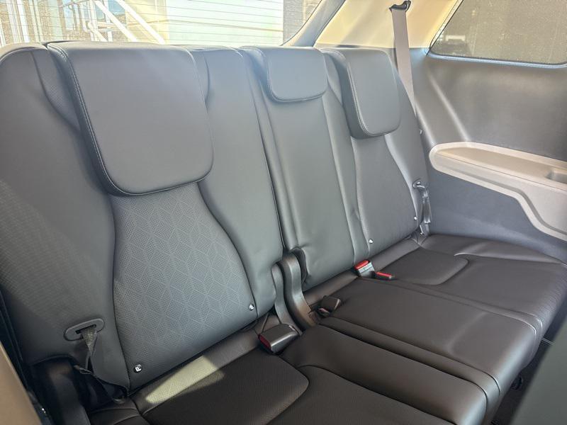 new 2026 Kia Carnival Hybrid car, priced at $42,690