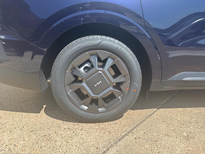 new 2026 Kia Carnival Hybrid car, priced at $42,690