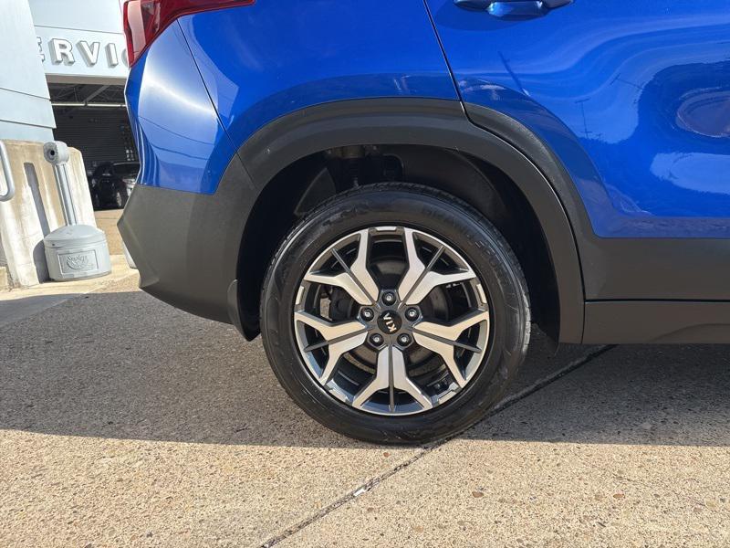 used 2021 Kia Seltos car, priced at $15,491