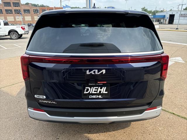 new 2025 Kia Carnival car, priced at $40,220