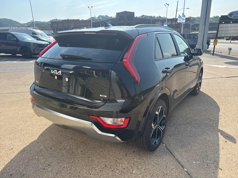 new 2025 Kia Niro car, priced at $30,352
