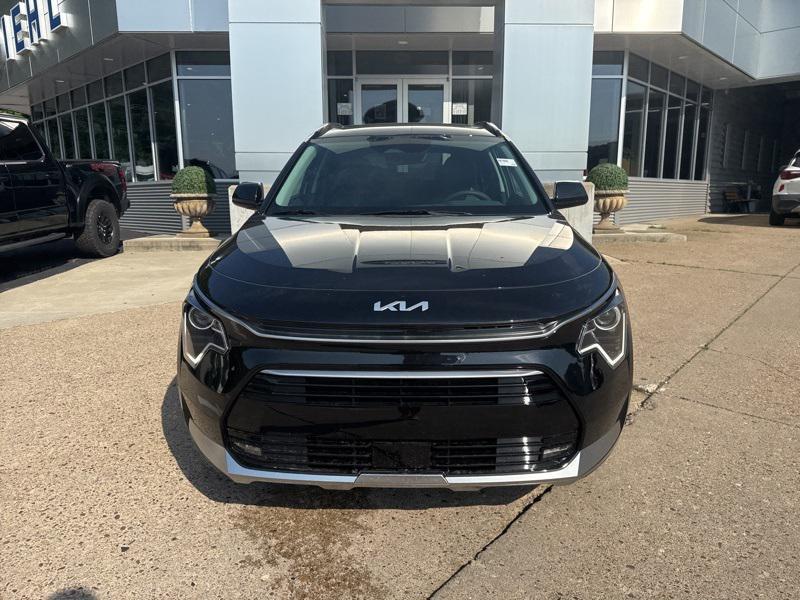 new 2025 Kia Niro car, priced at $30,352