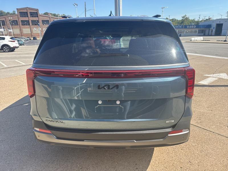 new 2026 Kia Carnival Hybrid car, priced at $47,469