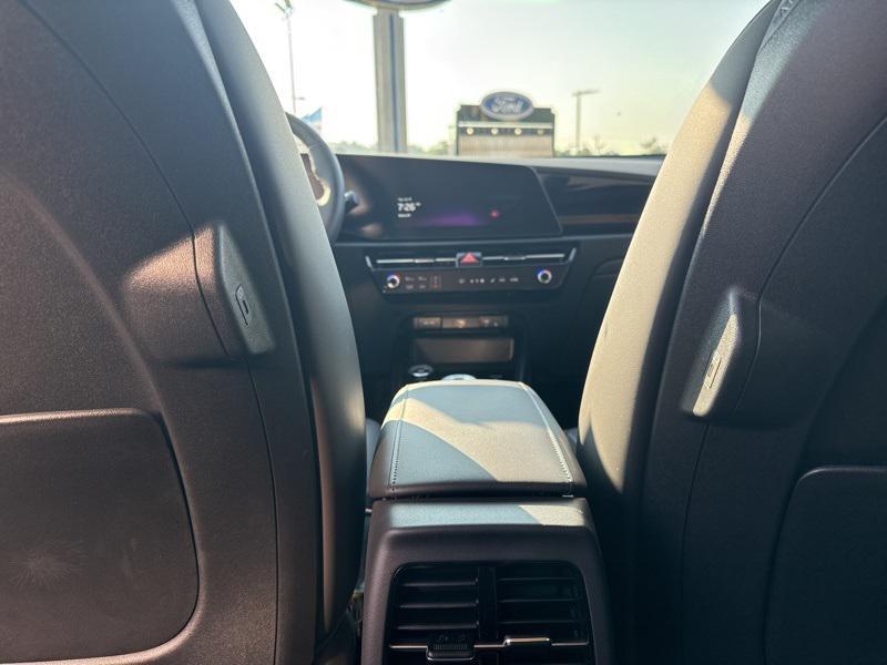 new 2025 Kia Niro Plug-In Hybrid car, priced at $32,600