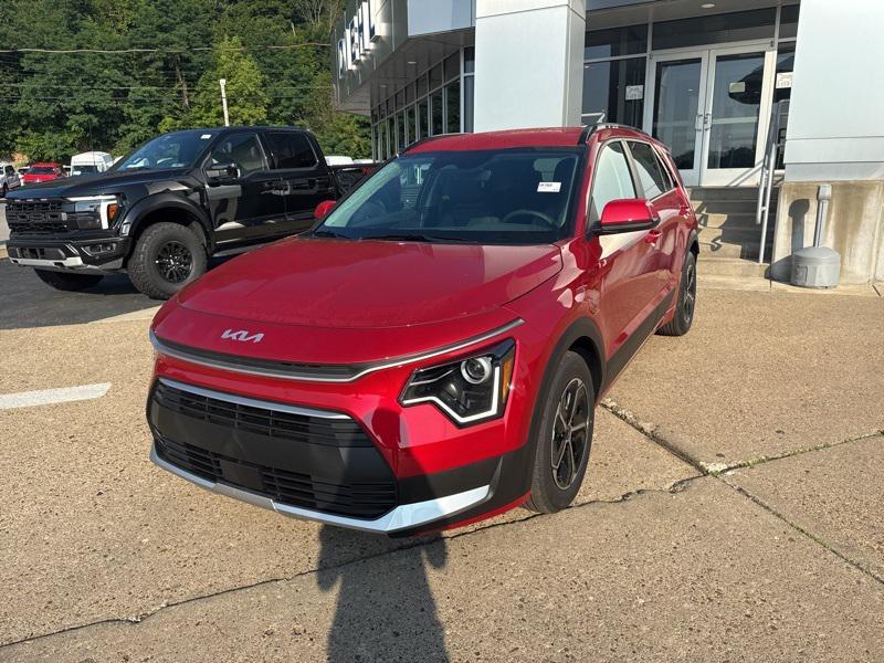 new 2025 Kia Niro Plug-In Hybrid car, priced at $32,600