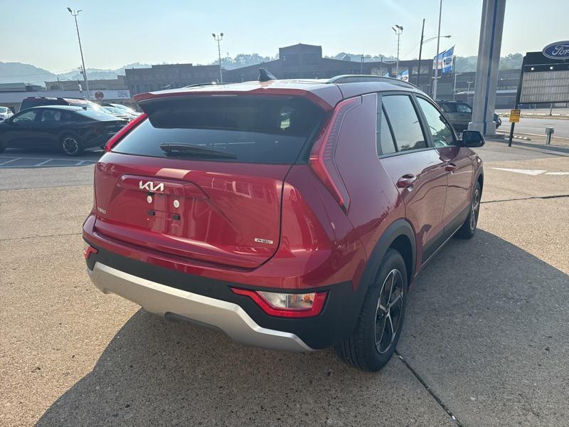 new 2025 Kia Niro Plug-In Hybrid car, priced at $32,600
