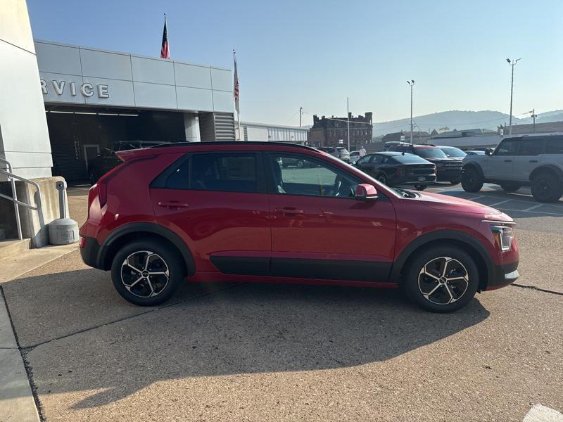 new 2025 Kia Niro Plug-In Hybrid car, priced at $32,600