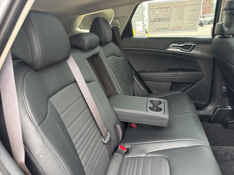new 2025 Kia Sportage Hybrid car, priced at $36,457