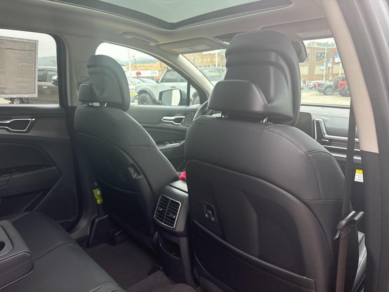 new 2025 Kia Sportage Hybrid car, priced at $36,457